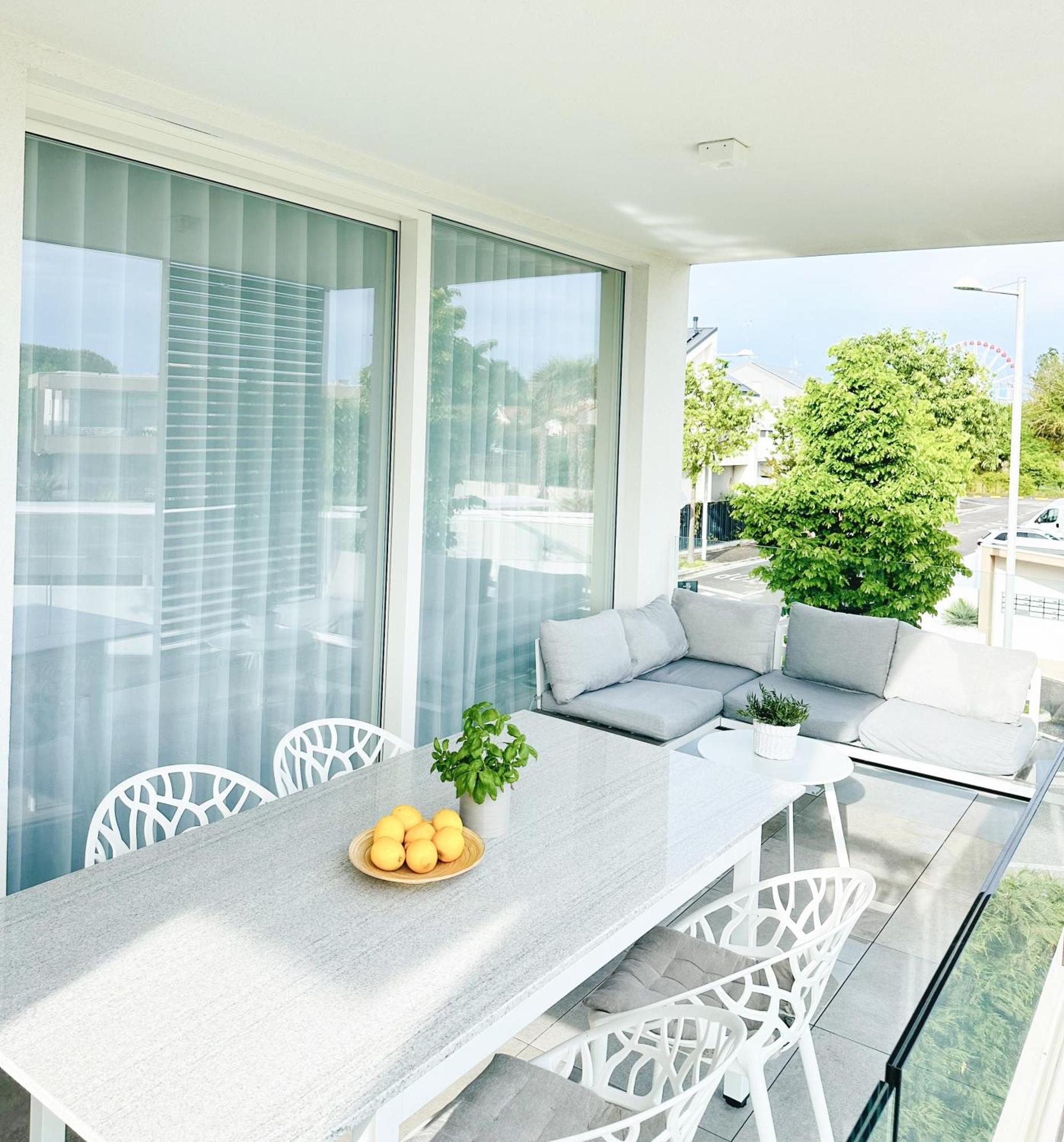 Apartment Luma With Pool Lido di Jesolo Exterior foto